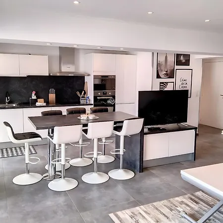 Apartment Centre Juan-les-pins Diego Suarez